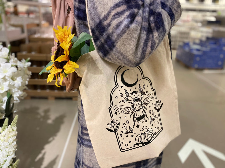 Tote Bag Beehive Motive