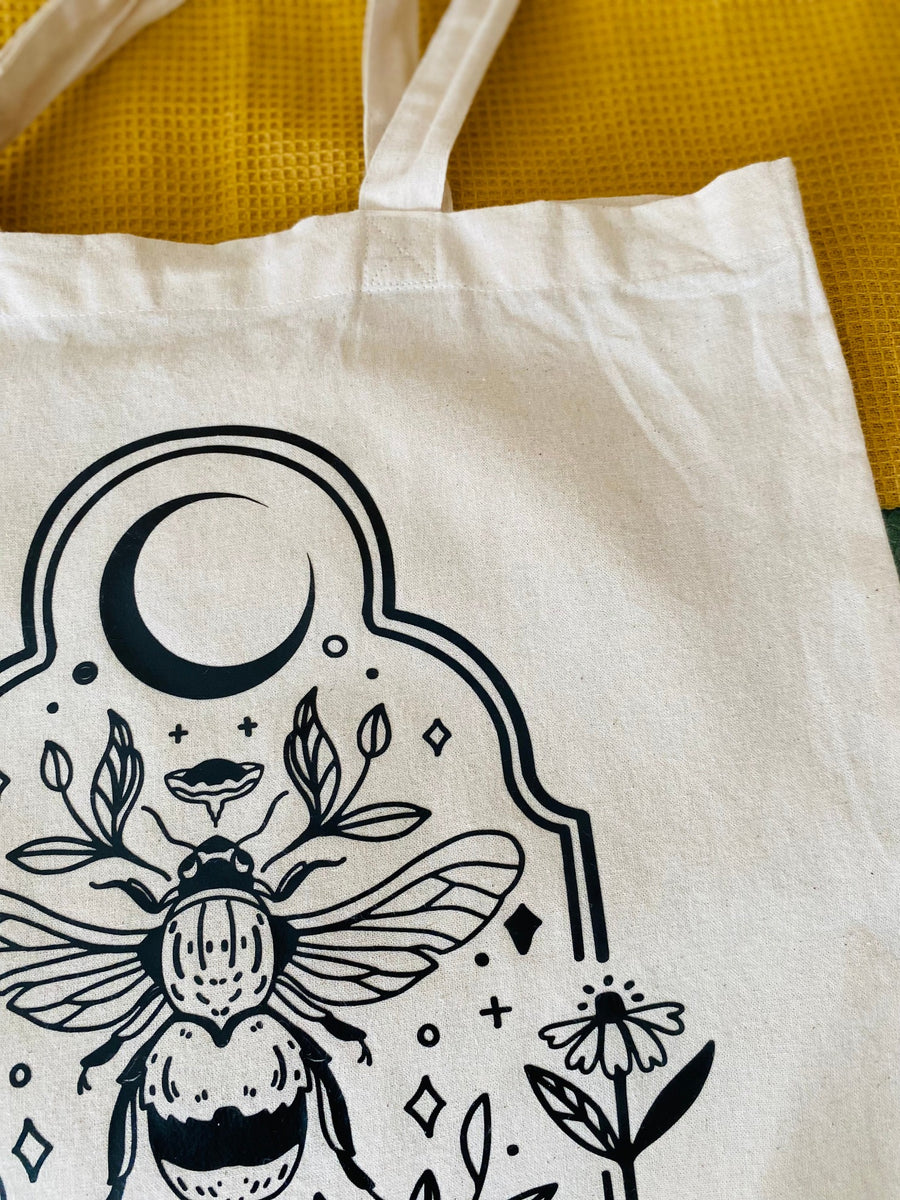 Tote Bag Beehive Motive