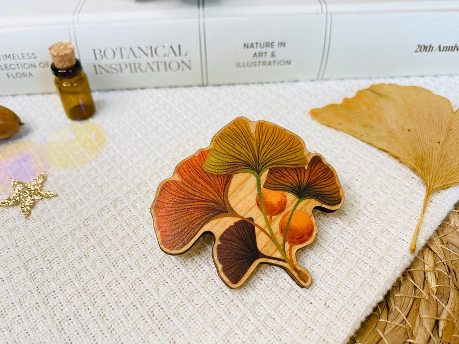 Golden Leaf Ginko Wooden Pin