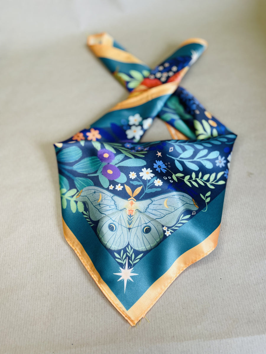 Rebirth Motive Scarf