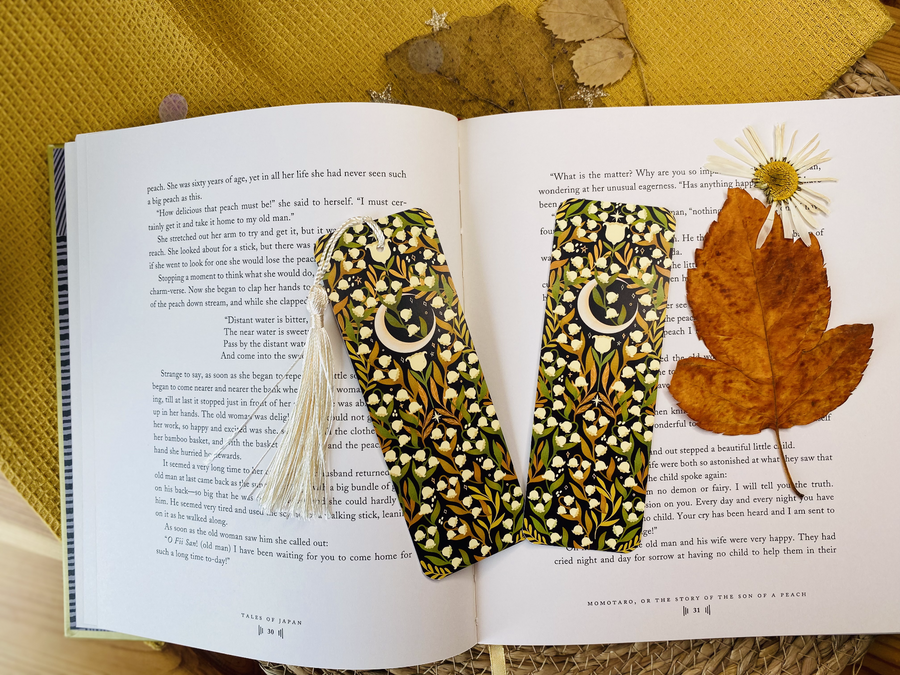 Lily Bookmark