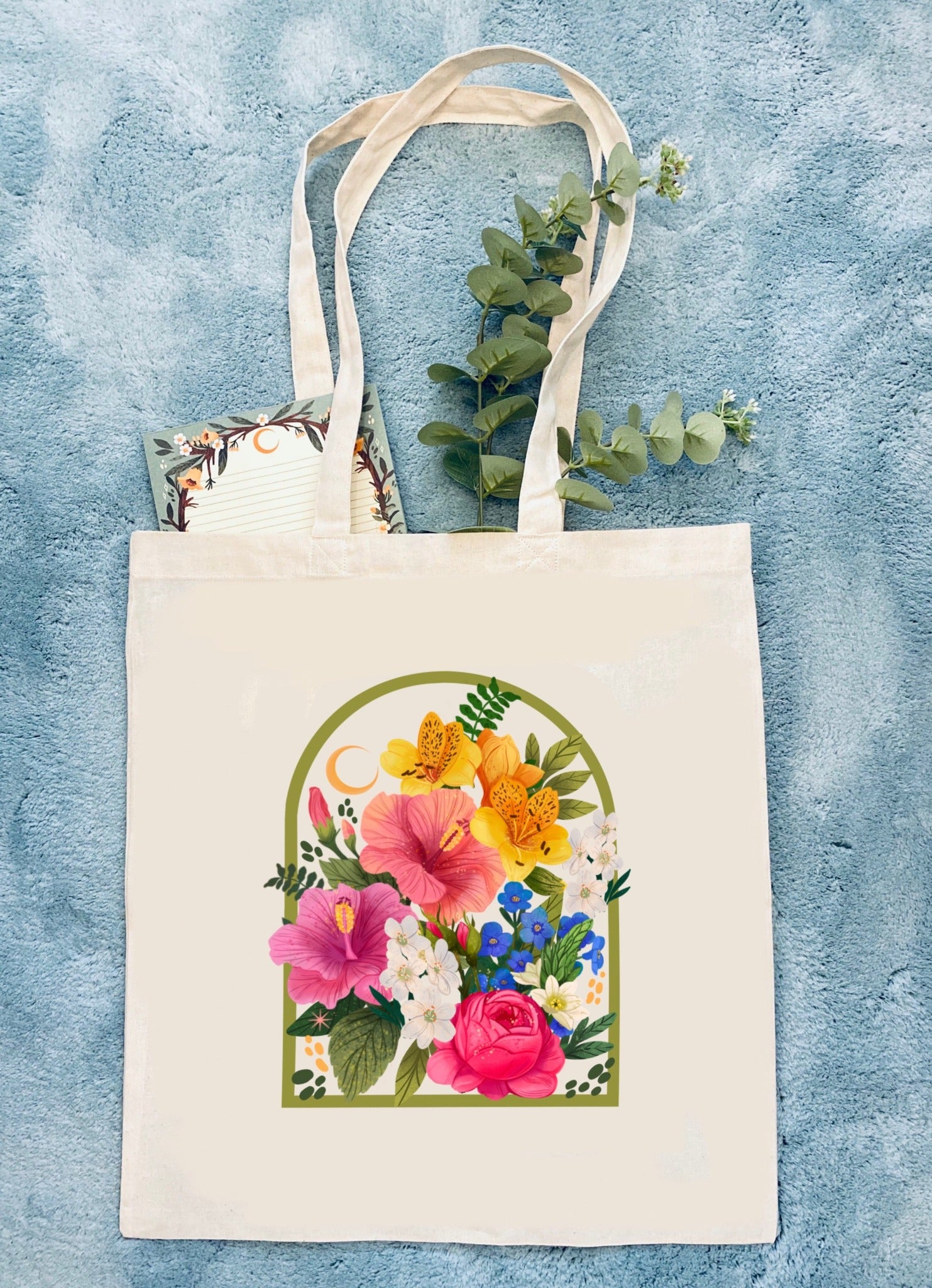 Flower Bouquet Motive Tote Bag