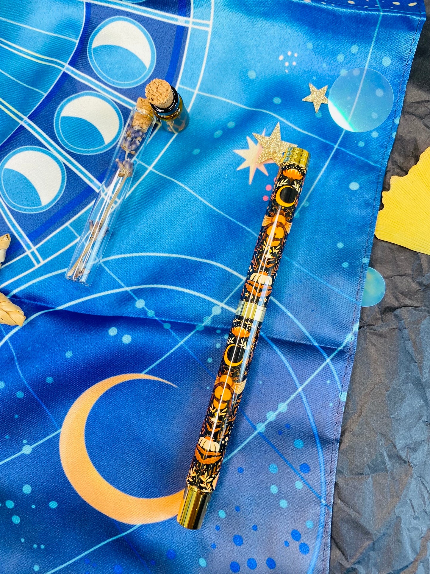 Queen Bee Pen