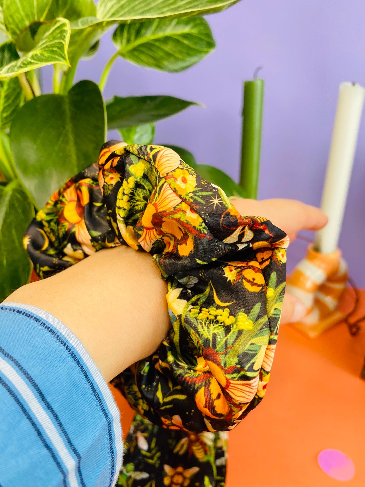 Bee Scrunchie / Hair Band