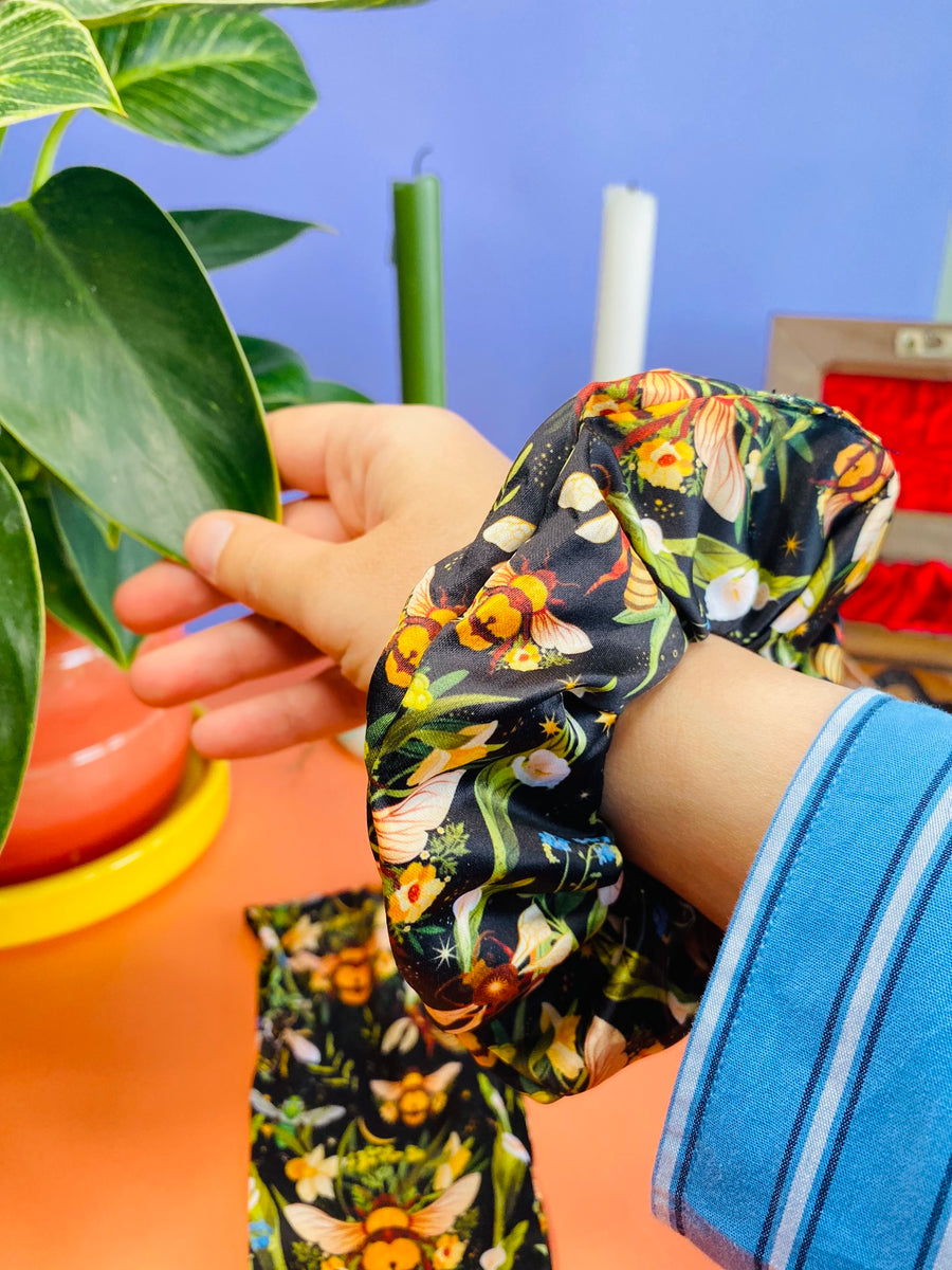 Bee Scrunchie  / Hair Band