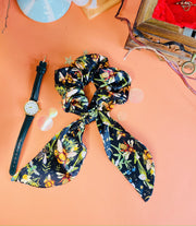 Bee Scrunchie  / Hair Band