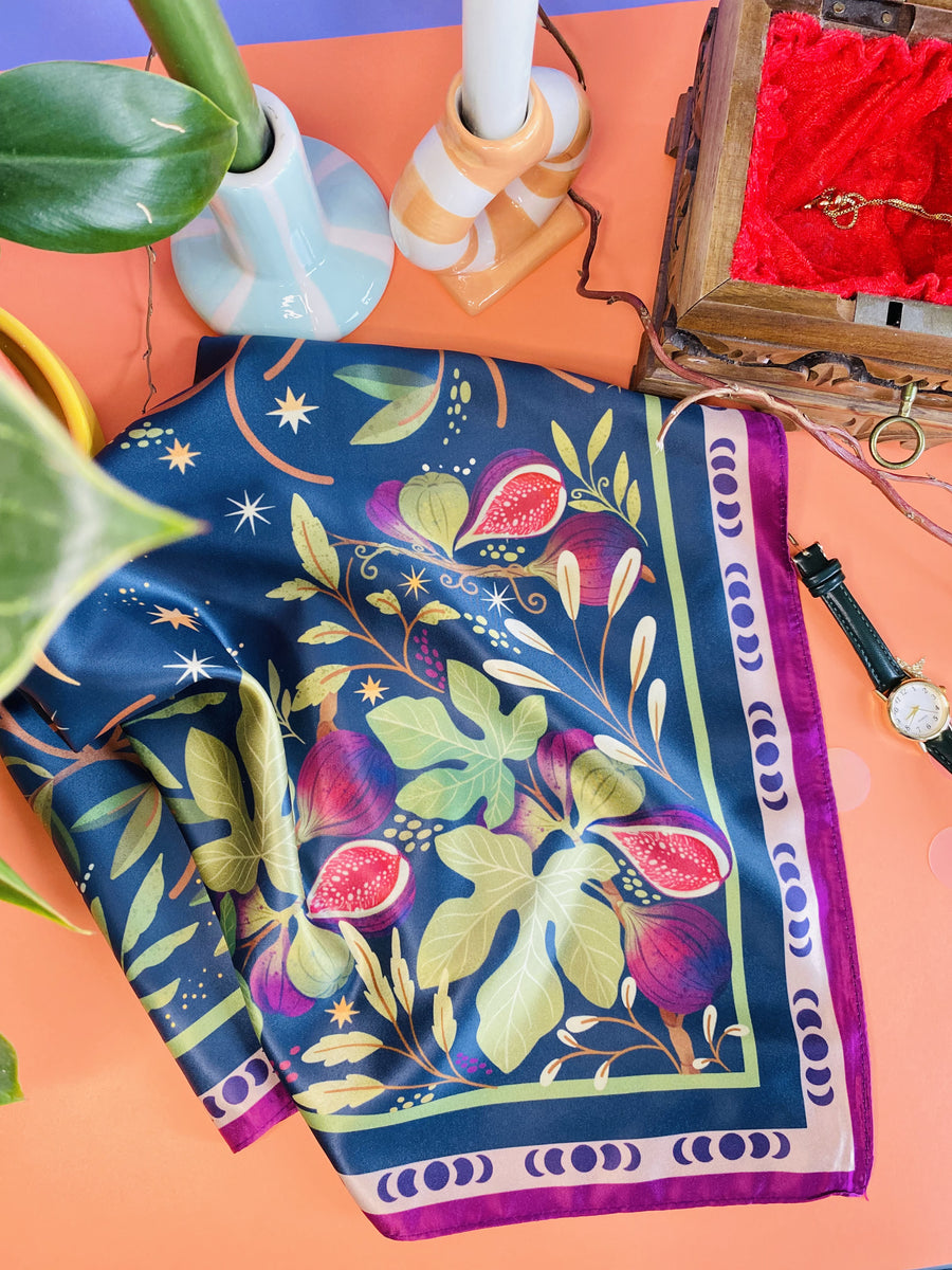 Fig Tree Motive Scarf