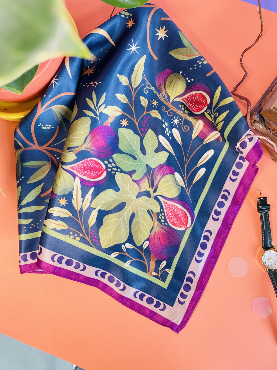 Fig Tree Motive Scarf