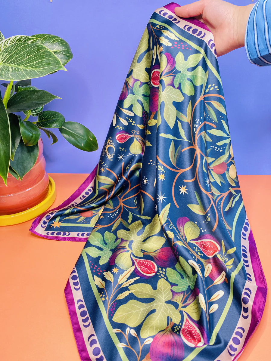 Fig Tree Motive Scarf