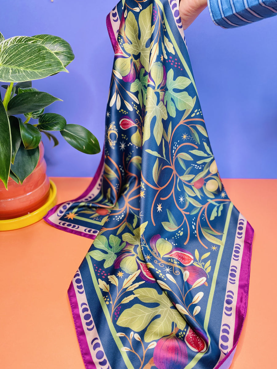 Fig Tree Motive Scarf
