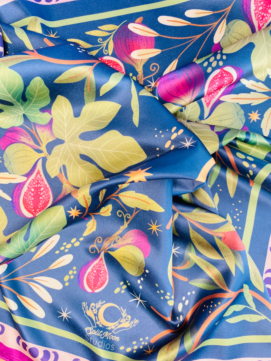 Fig Tree Motive Scarf