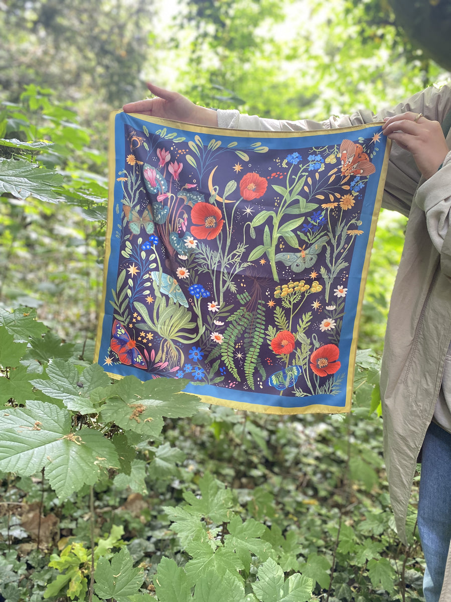 Wild Flowers Motive Scarf
