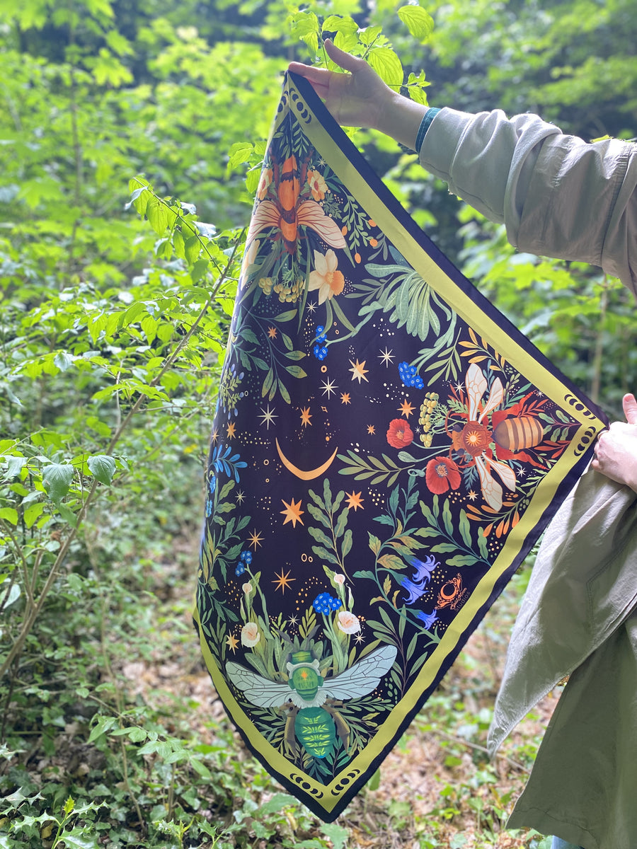 Bee Hive Motive Scarf