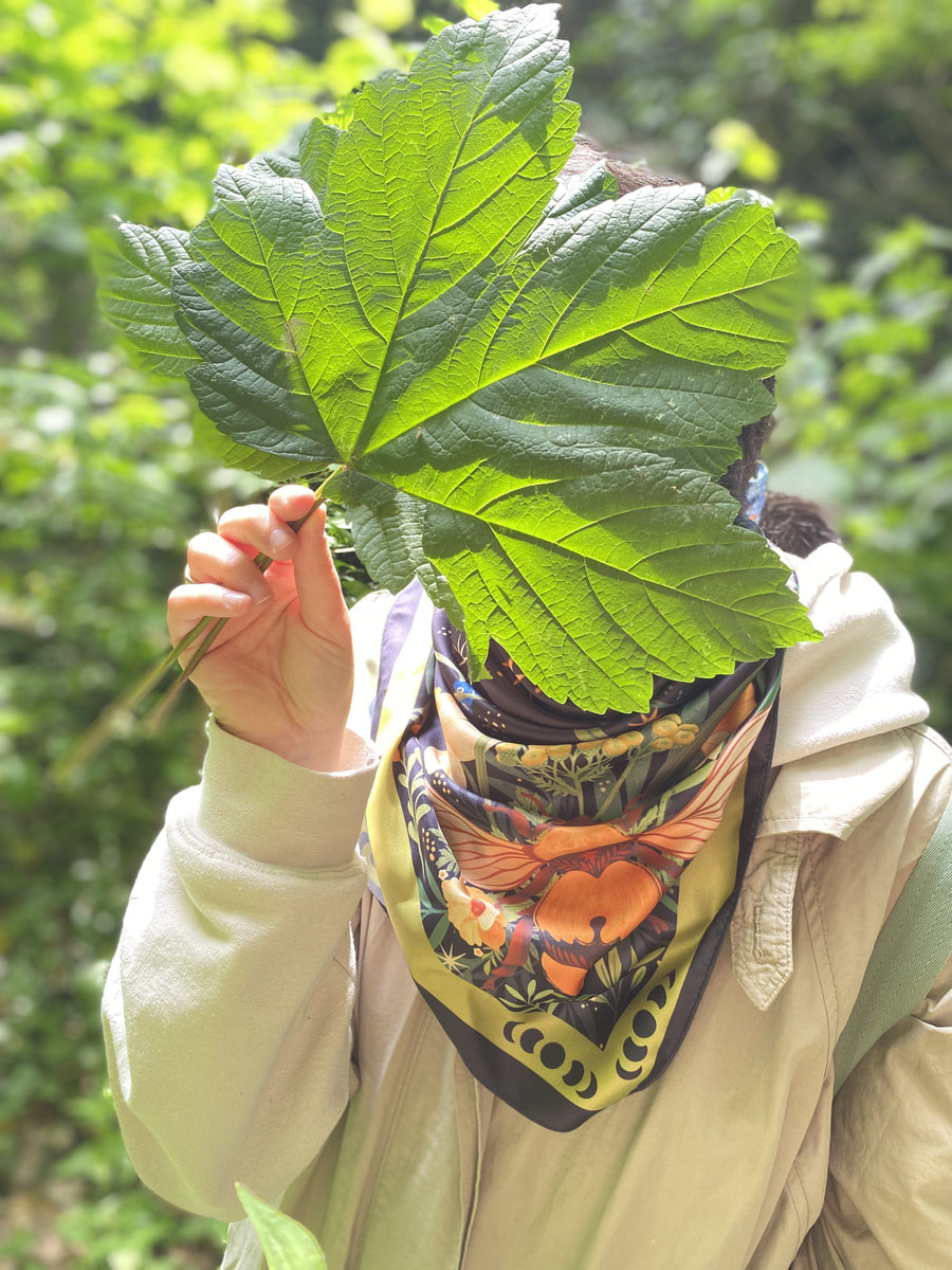 Bee Hive Motive Scarf