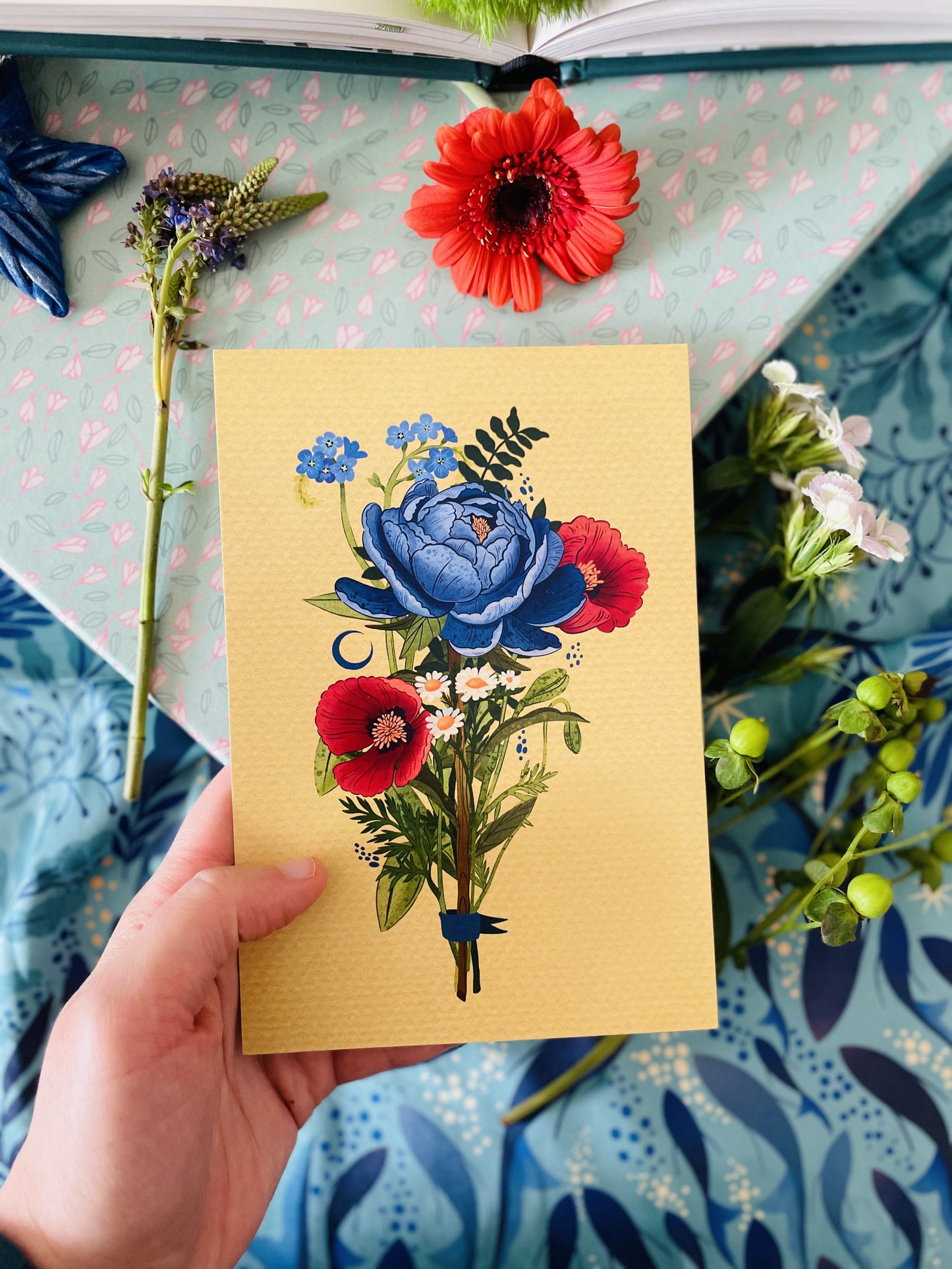 A Set of Floral Bouquets Post Cards 2026