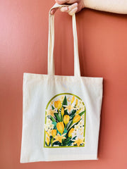 Tulip Bouquet Motive Tote Bag