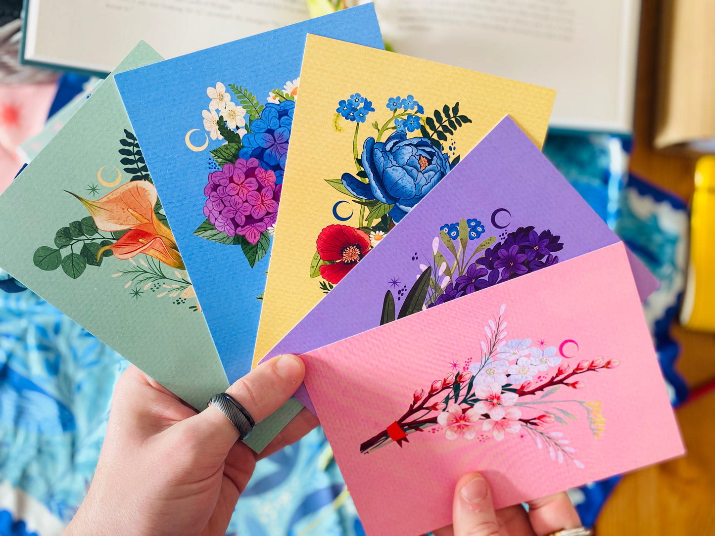 A Set of Floral Bouquets Post Cards 2026