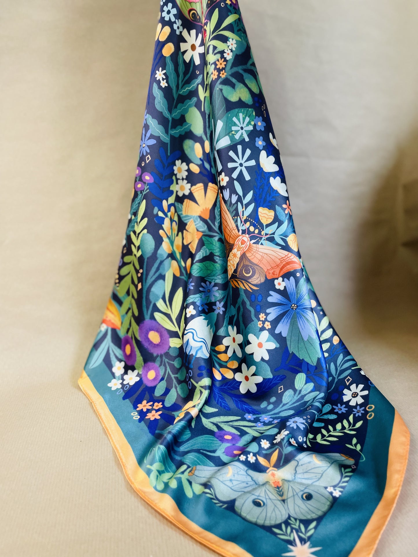 Rebirth Motive Scarf