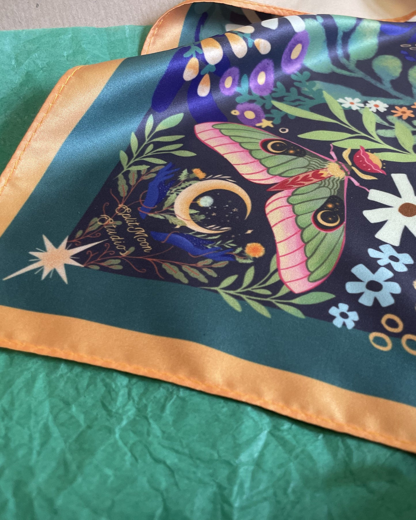 Rebirth Motive Scarf