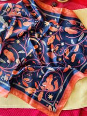 Red Tail Motive Scarf