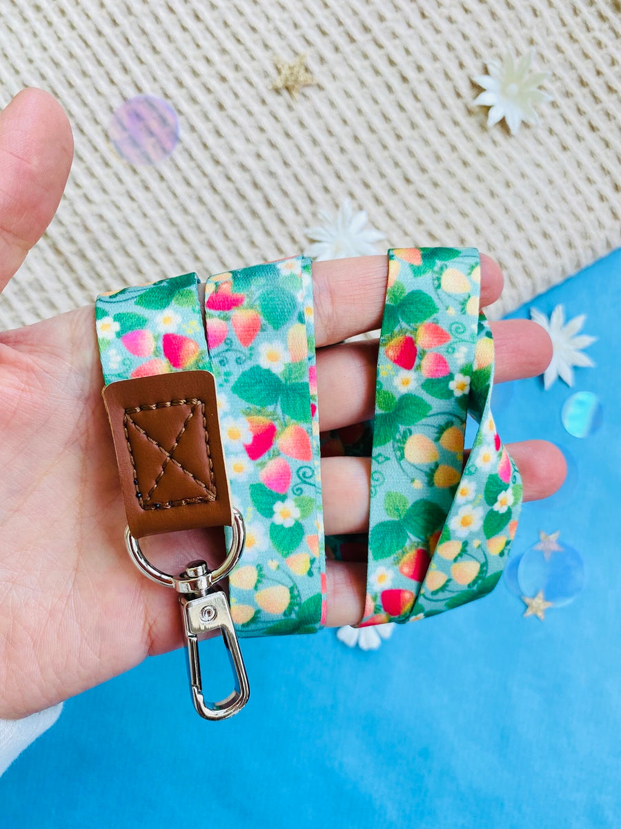 Strawberry House Keycharm