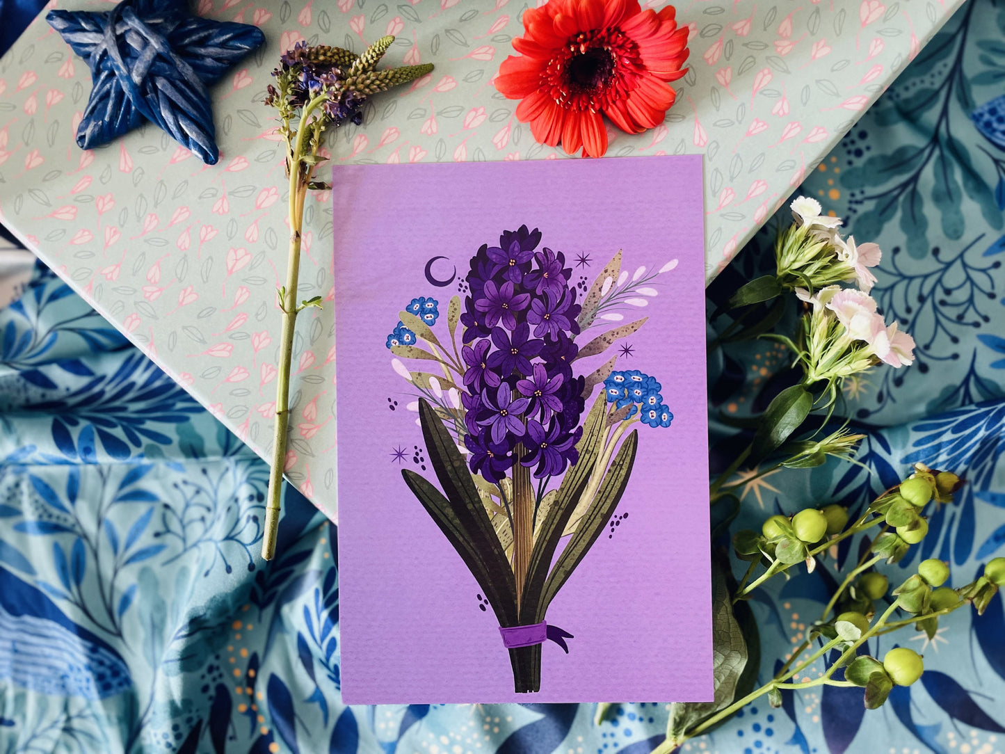 A Set of Floral Bouquets Post Cards  2026