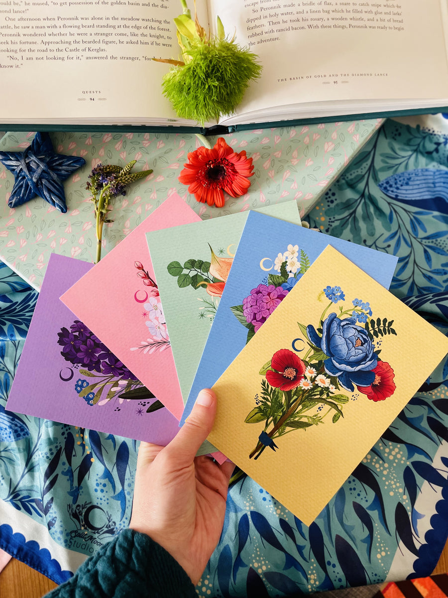 A Set of Floral Bouquets Post Cards  2026